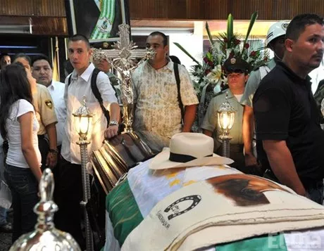 http://eldia.com.do/image/article/18/460×390/0/529D394C-6E24-4B56-9C17-5D83F4F679E2.jpeg