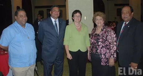 http://eldia.com.do/image/article/17/460×390/0/53392E39-682D-4FEB-A562-F83EDD4734B2.jpeg