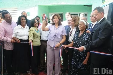 http://eldia.com.do/image/article/17/460×390/0/5CC6D39C-D3A7-41DB-AAE0-115ACF95EA4C.jpeg