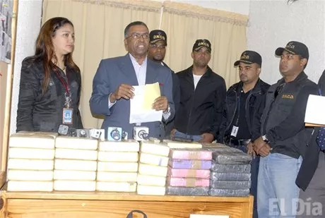 http://eldia.com.do/image/article/17/460×390/0/6247F022-64AE-4F38-814E-A48944CFDD21.jpeg