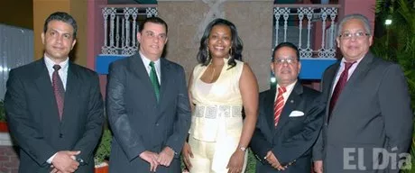 http://eldia.com.do/image/article/17/460×390/0/846EC67A-3414-4AFE-8A6B-13E2DC812B43.jpeg