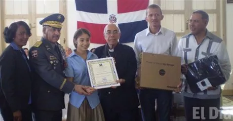 http://eldia.com.do/image/article/16/460×390/0/8E800B65-AE6D-4779-839D-2B97BA6F08F1.jpeg