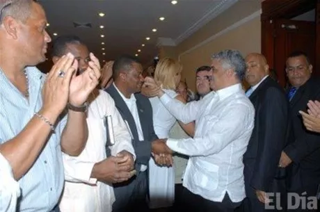 http://eldia.com.do/image/article/17/460×390/0/93BB9EE5-F2CD-4A09-91A6-2387DBB3EC31.jpeg