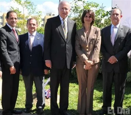 http://eldia.com.do/image/article/16/460×390/0/B4DC4573-31DC-4050-B00A-FA4A4FB55884.jpeg