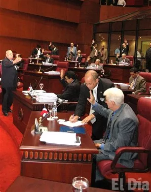 http://eldia.com.do/image/article/17/460×390/0/BFB9A878-AA5A-434E-B1F7-596A81AB942E.jpeg
