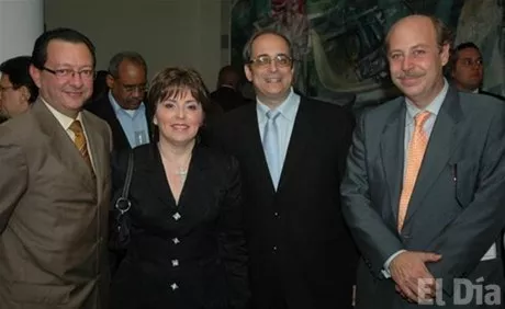 http://eldia.com.do/image/article/17/460×390/0/CC329195-8C6C-410A-B258-FE26DD909E34.jpeg