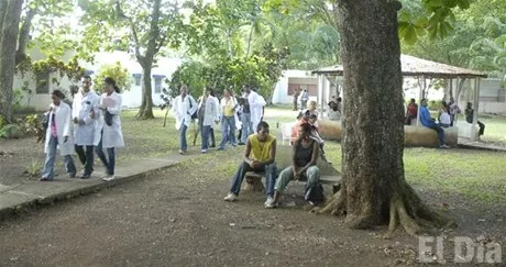 http://eldia.com.do/image/article/16/460×390/0/CDCB4CDE-D88B-49B4-B5A5-D70144B6C311.jpeg