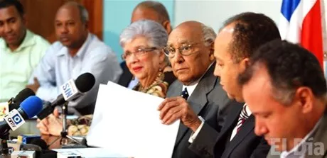 http://eldia.com.do/image/article/16/460×390/0/DB94EA12-4C2E-41E5-BCFF-7DDF047A015C.jpeg