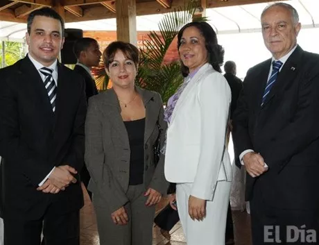 http://eldia.com.do/image/article/17/460×390/0/F1987BE7-F95E-468D-B9EF-FE20BB95DDA4.jpeg