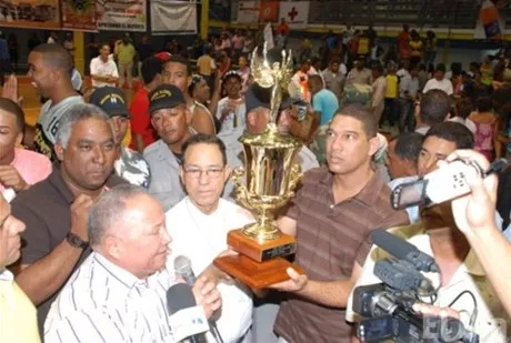 http://eldia.com.do/image/article/19/460×390/0/15EBE0B8-5AA0-4DFB-9F1D-0B8E0AF3C74D.jpeg