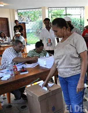 http://eldia.com.do/image/article/18/460×390/0/2CA8C6B3-DCF4-4DF9-83F8-1368A7E86410.jpeg