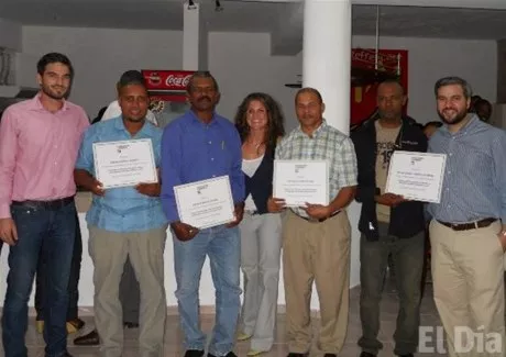 http://eldia.com.do/image/article/19/460×390/0/2DDD3E18-3ABB-49E7-AC7C-D07C91DD2B92.jpeg