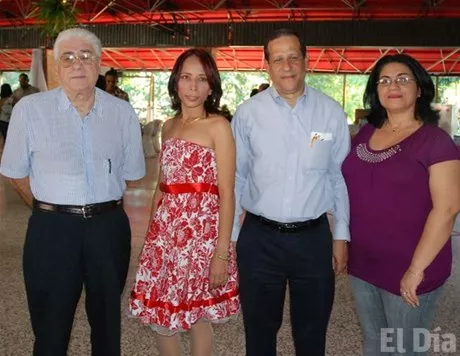 http://eldia.com.do/image/article/18/460×390/0/83047D5D-7EBF-4F20-A187-FD95F798189E.jpeg