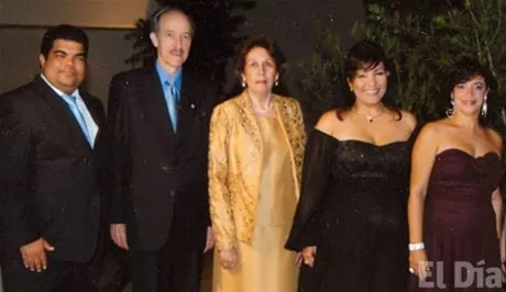 http://eldia.com.do/image/article/18/460×390/0/90FB87A9-3CEF-4B1B-B554-94E633D4AFFE.jpeg