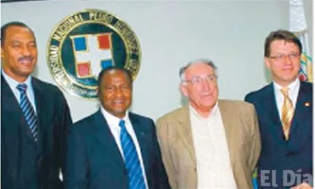 http://eldia.com.do/image/article/19/460×390/0/BC2FF059-5E41-4F7A-A37B-D34CA46068C9.jpeg