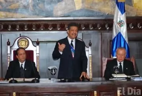 http://eldia.com.do/image/article/22/460×390/0/2005EC52-9AE4-45D0-85AC-3A15972FC599.jpeg