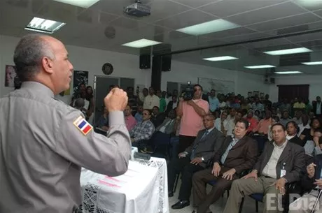 http://eldia.com.do/image/article/22/460×390/0/4D475D42-927B-49C4-90A3-CDA5C6ABCAA4.jpeg
