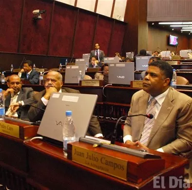 http://eldia.com.do/image/article/21/460×390/0/508CBE95-0613-4AF1-B9DB-3A9D5A8102F6.jpeg