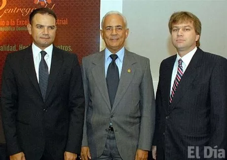 http://eldia.com.do/image/article/21/460×390/0/53F76946-B6DF-4C30-ACFE-AFA104C7BEE0.jpeg