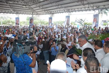 http://eldia.com.do/image/article/22/460×390/0/92D6AD0A-07CD-4789-8D73-566EC53DBFBC.jpeg