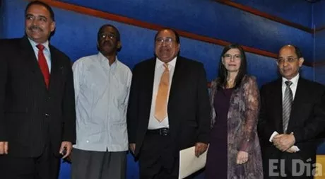 http://eldia.com.do/image/article/22/460×390/0/B2A57066-B8AD-4C34-893B-7C5DB0D221D0.jpeg