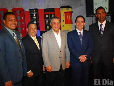 http://eldia.com.do/image/article/21/460×390/0/C15E8270-7242-41B8-BFDE-CA4099BFD8F3.jpeg