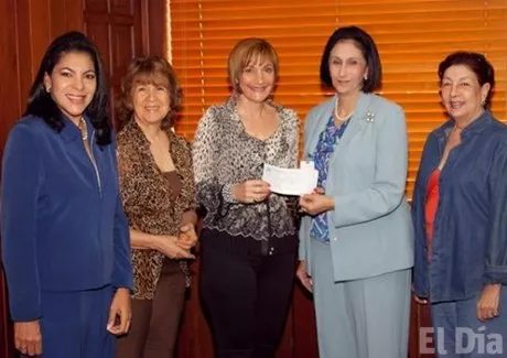 http://eldia.com.do/image/article/22/460×390/0/FF3BFB96-275E-44FB-B382-53E35666358D.jpeg