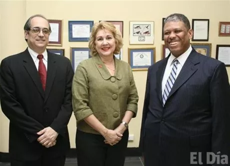 http://eldia.com.do/image/article/24/460×390/0/03ACEF06-4D9F-4B02-B38C-A11BF041FD8D.jpeg
