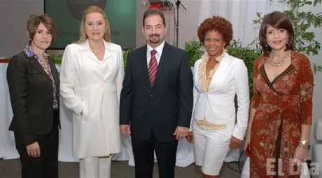 http://eldia.com.do/image/article/23/460×390/0/10C06C45-1EA3-4B19-B5FB-10A7A163E7B7.jpeg