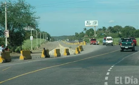 http://eldia.com.do/image/article/24/460×390/0/2BB1533C-BF30-4D2F-8C2E-E2DC1C5A224D.jpeg