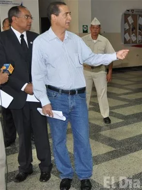 http://eldia.com.do/image/article/24/460×390/0/5B1F9030-914B-48AB-976B-297DD5ECF046.jpeg