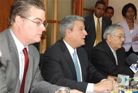 http://eldia.com.do/image/article/24/460×390/0/978B180A-C831-4A8E-8B5E-526EDED78526.jpeg