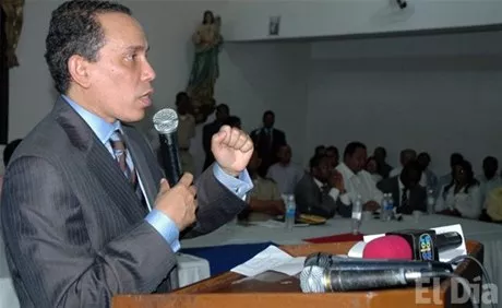 http://eldia.com.do/image/article/24/460×390/0/AA69063E-7EDD-4DCC-9986-FCAB42EF3DE1.jpeg