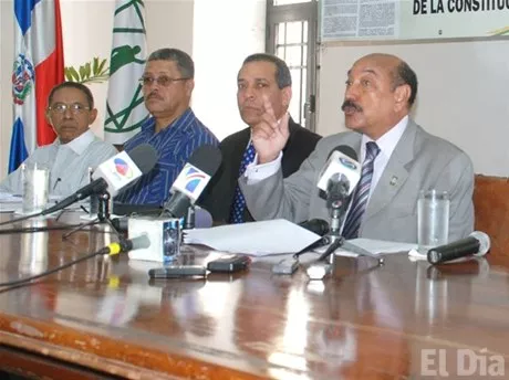 http://eldia.com.do/image/article/24/460×390/0/B958BADA-6237-42A1-8802-54982E7A19B3.jpeg