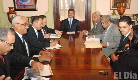 http://eldia.com.do/image/article/26/460×390/0/31D2241E-E5D8-4EA2-B58B-950655BF4A8D.jpeg
