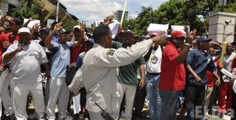 http://eldia.com.do/image/article/26/460×390/0/754F43C4-A1D9-4B9B-BEE5-5680621D0CF8.jpeg