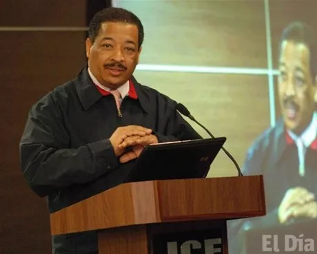 http://eldia.com.do/image/article/26/460×390/0/7ED4C7AB-4358-4D01-AC2D-CD61E2CC3396.jpeg