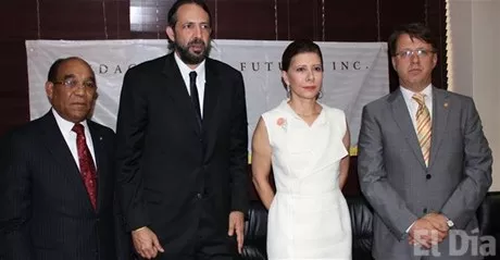http://eldia.com.do/image/article/25/460×390/0/8FCF2F10-6FE5-4ECC-A4BF-5646C9830345.jpeg
