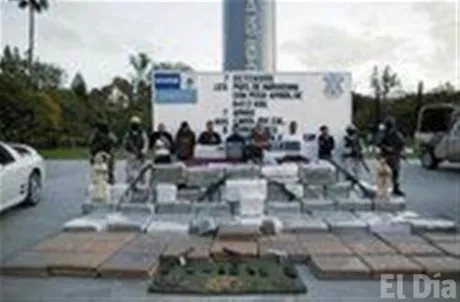 http://eldia.com.do/image/article/25/460×390/0/9B90976B-716A-4397-90E9-E6163C7C22AC.jpeg