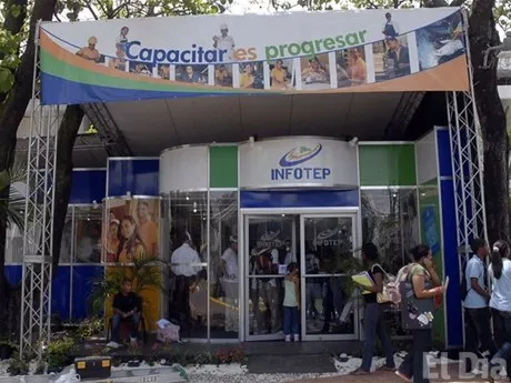 http://eldia.com.do/image/article/27/460×390/0/B687858E-DA39-46F8-B929-6CEEF426765C.jpeg