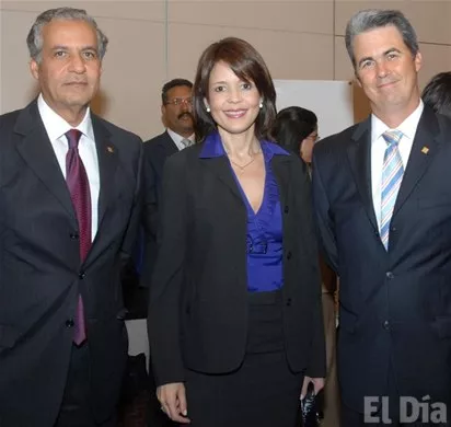 http://eldia.com.do/image/article/25/460×390/0/DE910110-4D94-45AF-BC93-930A6BEB5B96.jpeg