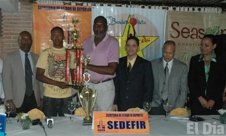 http://eldia.com.do/image/article/27/460×390/0/F622E63C-56A1-44F8-9C81-64A8A1A94F26.jpeg