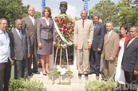http://eldia.com.do/image/article/29/460×390/0/6C795E30-812E-4523-97AC-F4654CE2C86E.jpeg