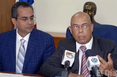 http://eldia.com.do/image/article/28/460×390/0/6DABD488-25B9-4D6C-8BCB-D2D088B44B09.jpeg