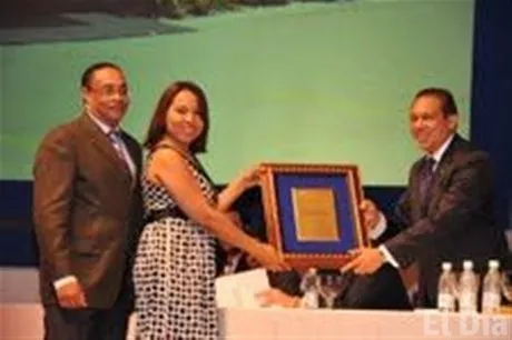 http://eldia.com.do/image/article/28/460×390/0/B3B8D50E-9445-4DE7-A254-2A0D5E16F8E4.jpeg