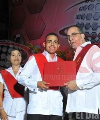 http://eldia.com.do/image/article/28/460×390/0/DDE43A99-433B-4F3E-8CC1-C93EEEFFD227.jpeg