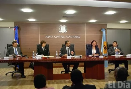 http://eldia.com.do/image/article/29/460×390/0/FC090626-A231-4B32-A9B9-5C15946C208B.jpeg