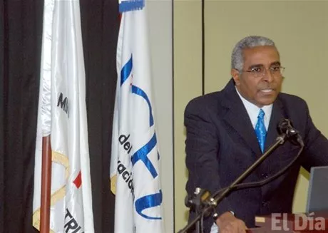 http://eldia.com.do/image/article/29/460×390/0/FD9E8C0B-B599-43A7-8D2D-80B90E52EDC9.jpeg