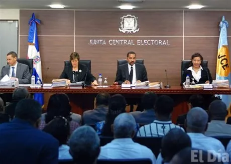 http://eldia.com.do/image/article/30/460×390/0/13357A6C-81A3-477B-82F7-8F0419C91F02.jpeg