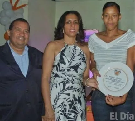 http://eldia.com.do/image/article/31/460×390/0/35814AAF-98FB-438D-A2E5-279FD7597F9F.jpeg